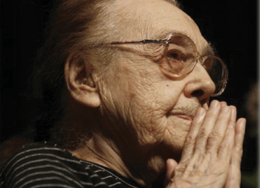 Holocaust Survivor Helen Sperling Shares Her Story