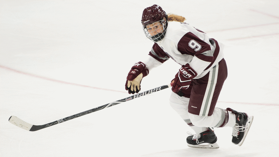 The women’s ice hockey team split the weekend, beating Clarkson but falling to St.Lawrence, leaving them at 7-1 overall and number 5 in the nation. 