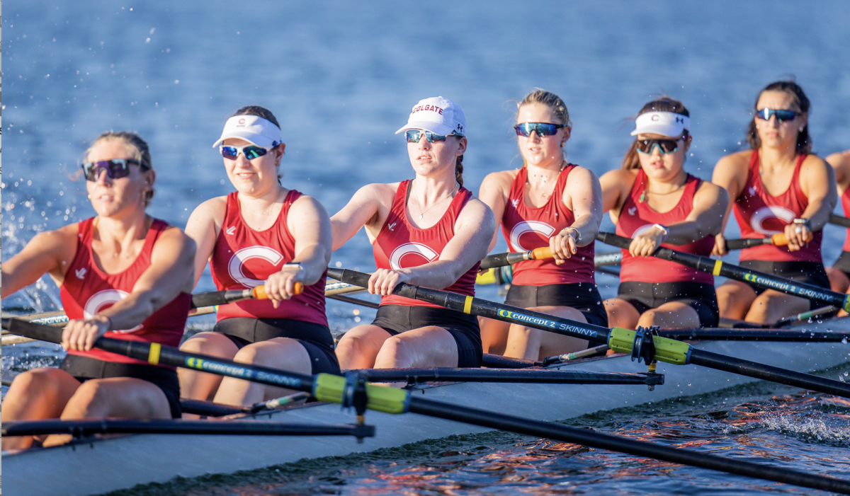 Women’s Rowing Makes Waves