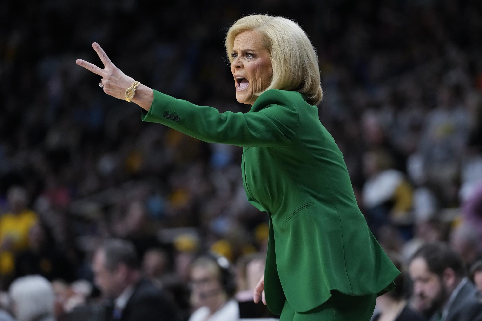 Mulkey in the Spotlight: A Meta-Analysis of the Controversial LSU Coach –  The Colgate Maroon-News