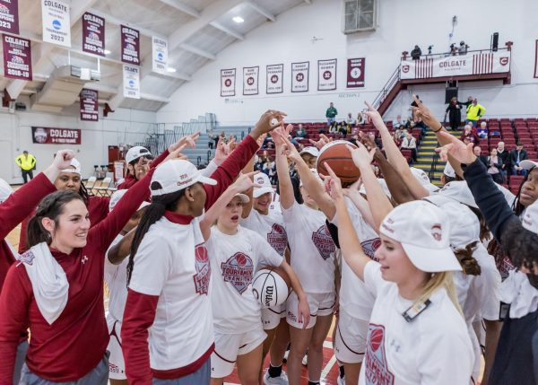 Women's Basketball Looks to Keep Going Tough